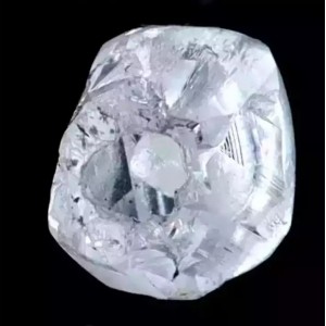 Dobogó szív gyémántot találtak Indiában