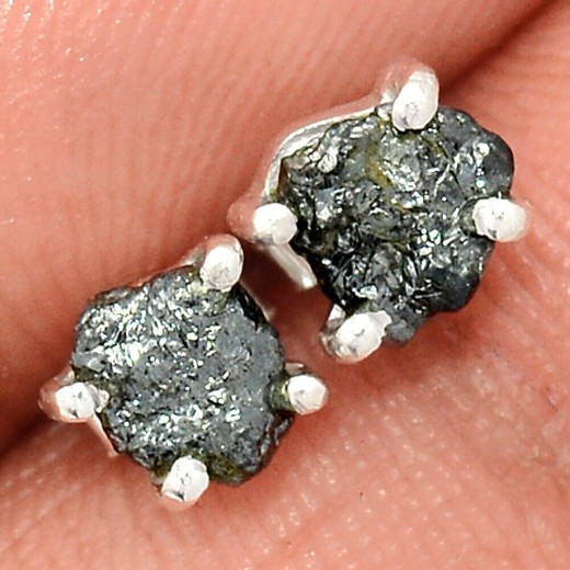 Nyers gyémánt fülbevaló, ezüst Nyers gyémánt fülbevaló, ezüst