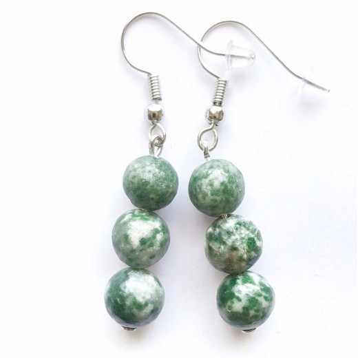 Pöttyös jade fülbevaló, zöld Pöttyös jade fülbevaló, zöld
