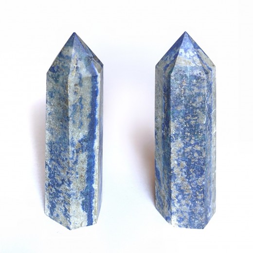 Lápisz lazuli ásvány csúcs