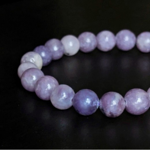 Lepidolit karkötő, extra szín Lepidolit karkötő, extra szín