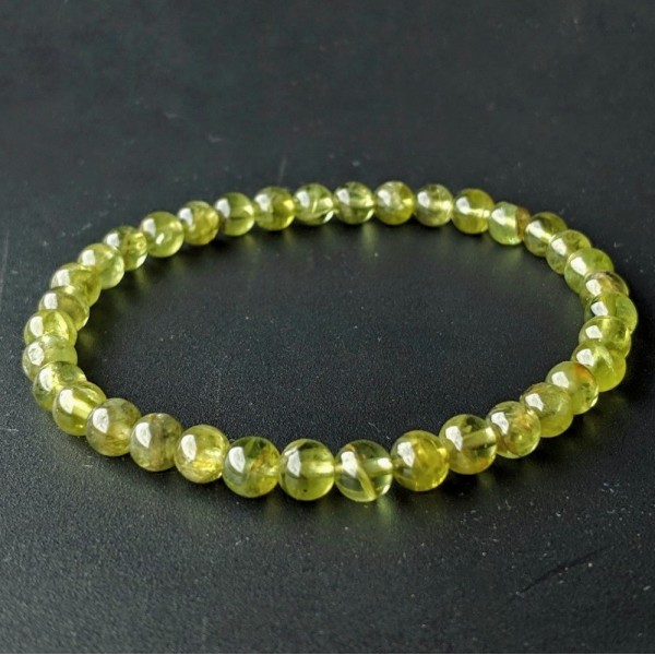 Peridot (olivin) golyós karkötő, 6mm