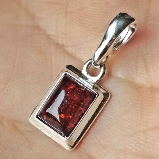 Borostyán medál, ezüst, mini