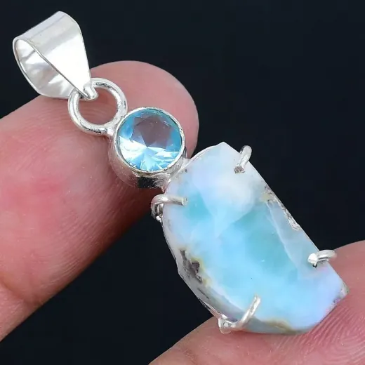 Larimar (larimár) medál
