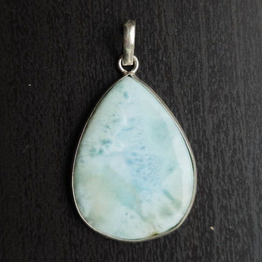 Larimar (larimár) medál