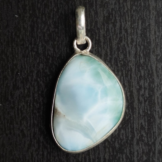 Larimar (larimár) medál