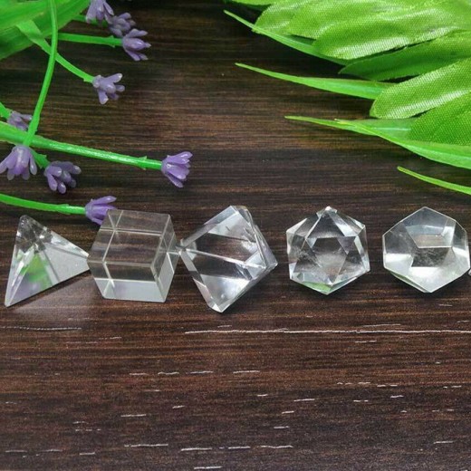 Platoni testek hegyikristályból + ajándék! - EXTRA tiszta Platoni testek hegyikristályból + ajándék! - EXTRA tiszta