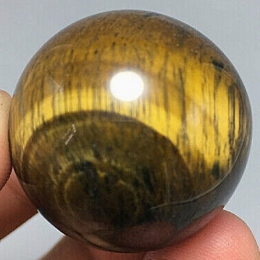 Tigrisszem ásvány gömb, 3 cm